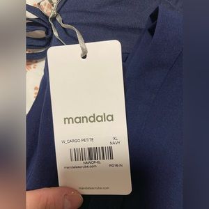 Mandala scrubs cargo petite pant